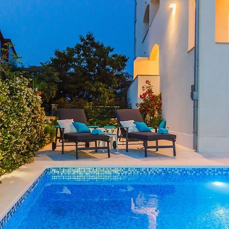 Villa Apartments Katja 特罗吉尔 外观 照片