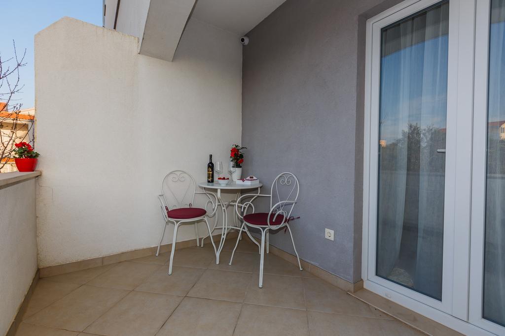 Villa Apartments Katja 特罗吉尔 外观 照片