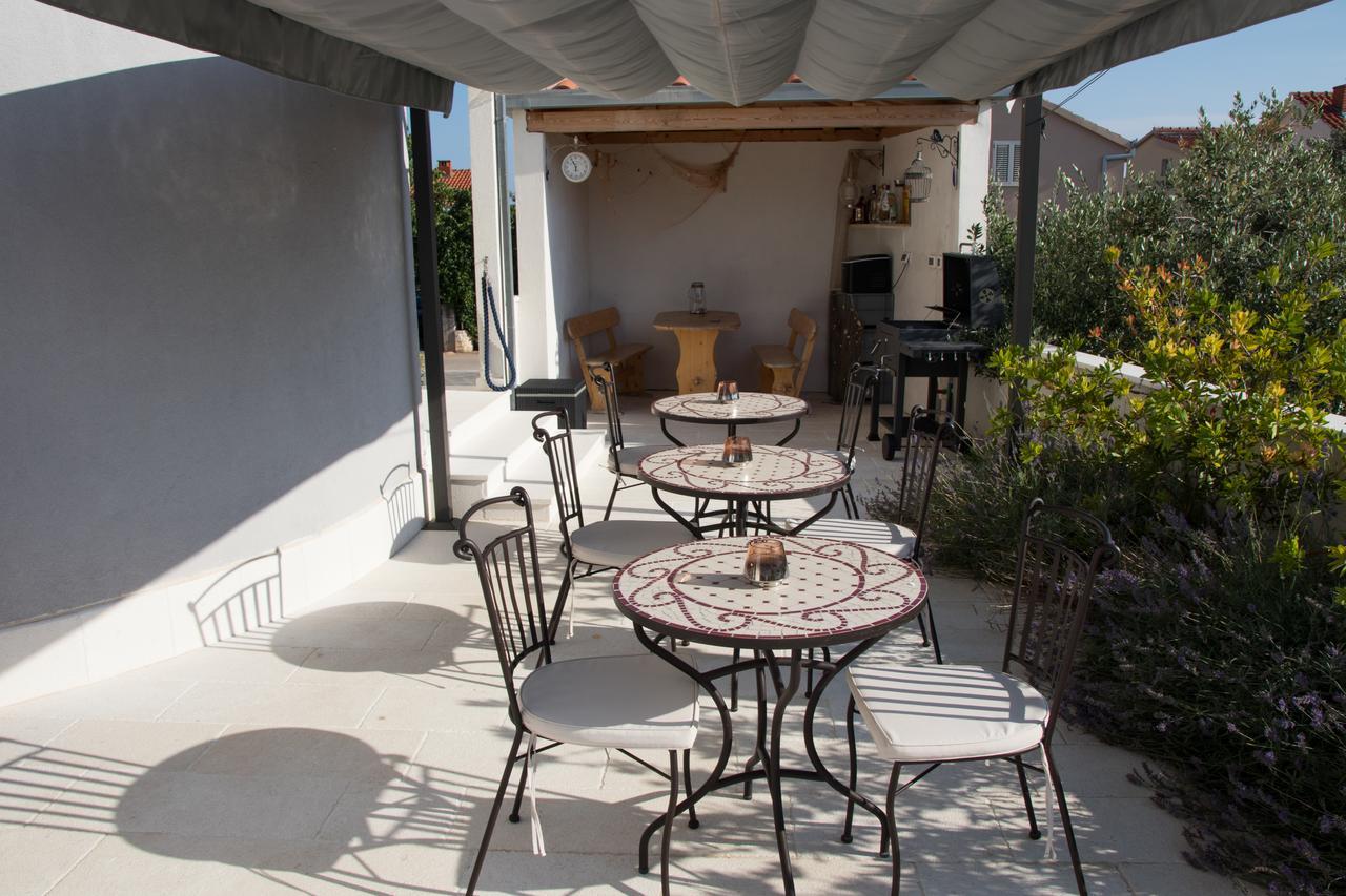 Villa Apartments Katja 特罗吉尔 外观 照片