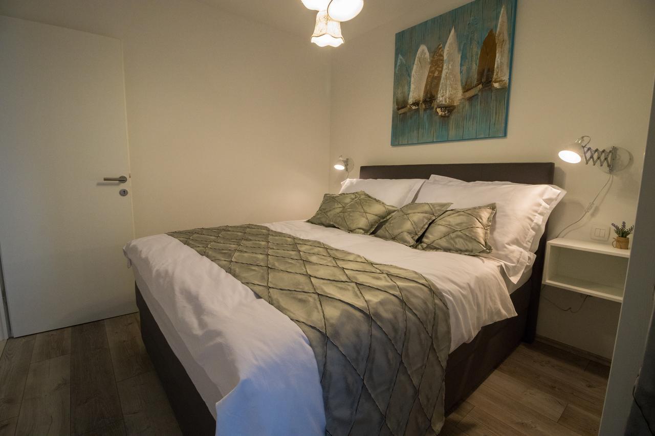 Villa Apartments Katja 特罗吉尔 外观 照片