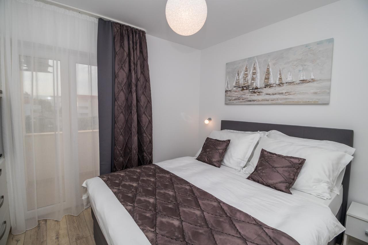 Villa Apartments Katja 特罗吉尔 外观 照片