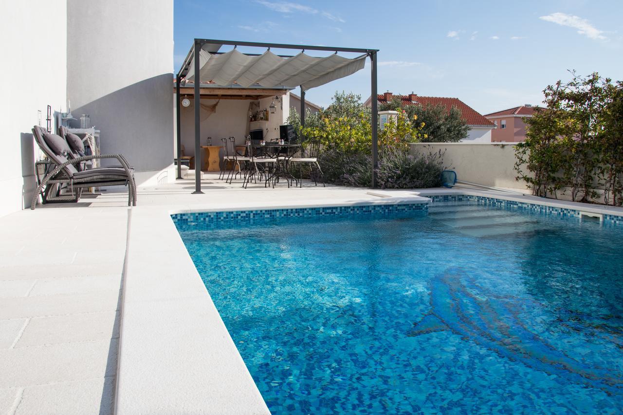 Villa Apartments Katja 特罗吉尔 外观 照片