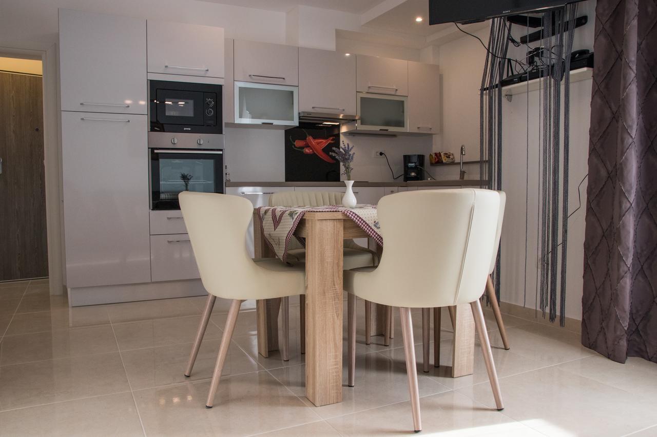 Villa Apartments Katja 特罗吉尔 外观 照片